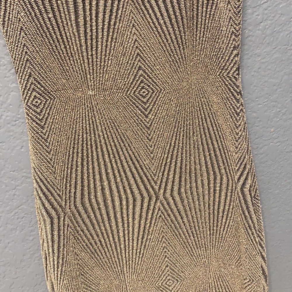 Dress - Picture 7 of 11